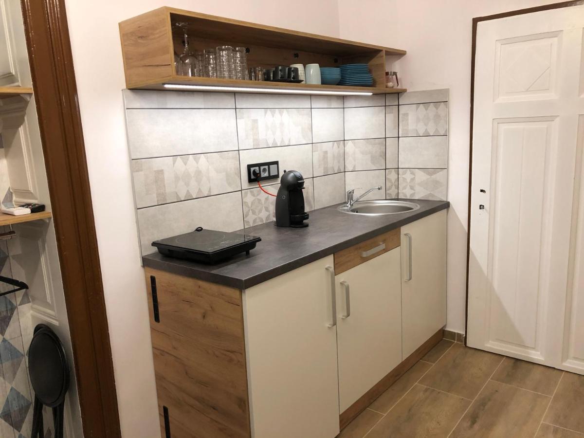 Il-Lak Apartment Pannonhalma Eksteriør bilde